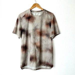 Lululemon Mesh Men’s Short Sleeve NWOT